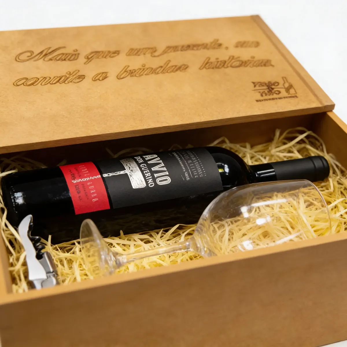 Kit Presente Vinho Suave Avvio + Acessórios na Caixa — imagem 3 de 4